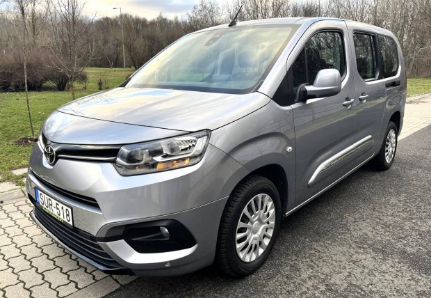 Toyota Proace City Verso 1.2T Shuttle L1H1 [7 s...